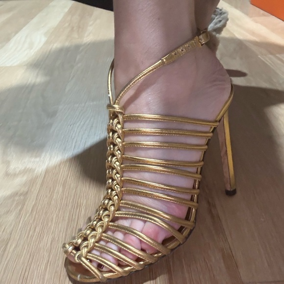 Gucci gold strappy heels sz 37 - Picture 5 of 5